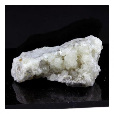 Calcite + Dolomite. 257.5 ct.