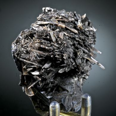 Bustamite - bladed and hairy type crystals