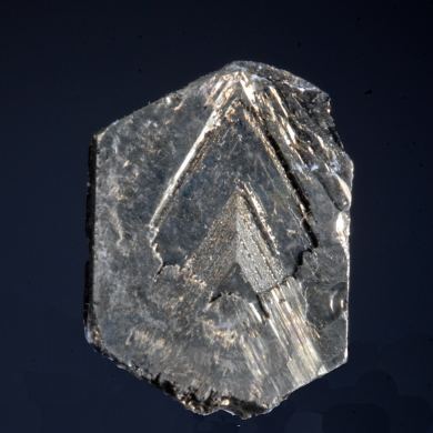 Cubanite -classic twinned crystal