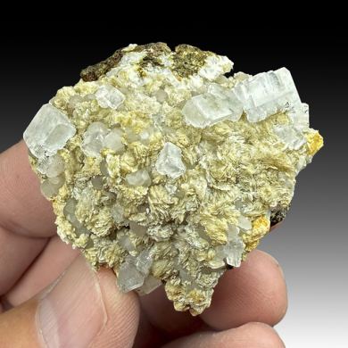 Fluorapophyllite-K with Cowlesite, Thomsonite