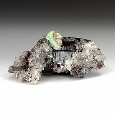 Zeunerite with Magnesite, Quartz, Novacekite, Hematite