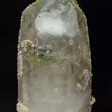 Quartz with Fluorapatite inclusions and with Muscovite, Siderite and Calcite