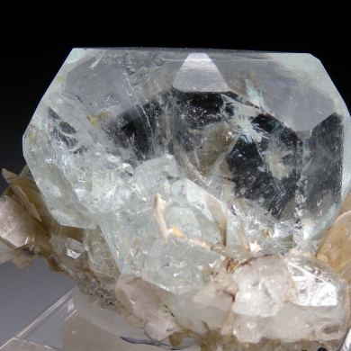 Aquamarine on Muscovite