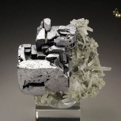 skeletal GALENA, QUARTZ