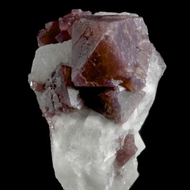 Spinel on Calcite