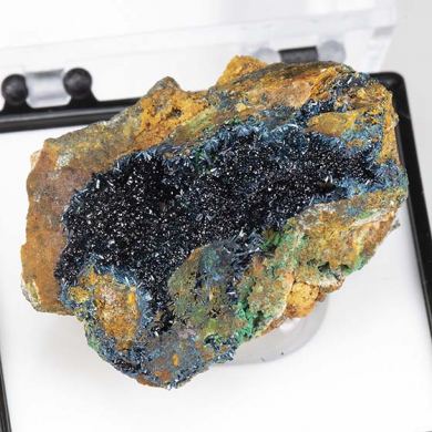 Clinoclase with Cornwallite