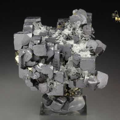 skeletal GALENA, PYRITE