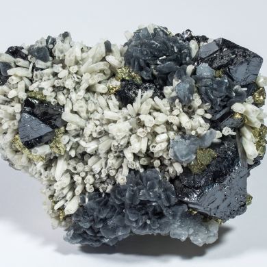 Sphalerite, Quartz, Calcite, Pyrite
