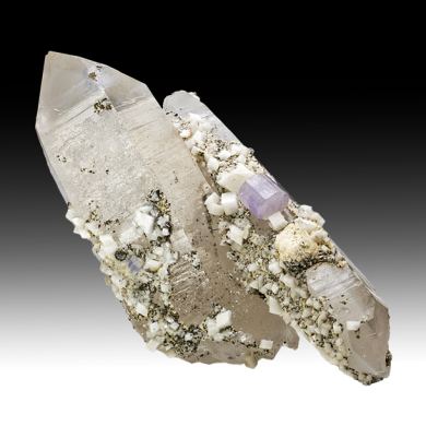 Fluorapatite with Quartz, Dolomite