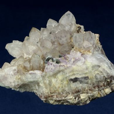 Hematite on Quartz (v. Amethyst)