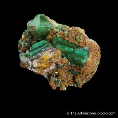 Cu-Adamite included with Ferrilotharmeyerite, on Tsumcorite