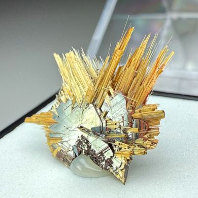 Rutile with Hematite