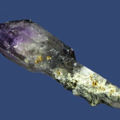 Quartz ( var. Amethyst scepter )