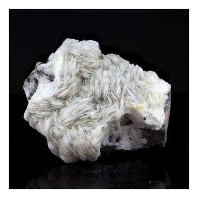 Baryte. 304.5 ct.