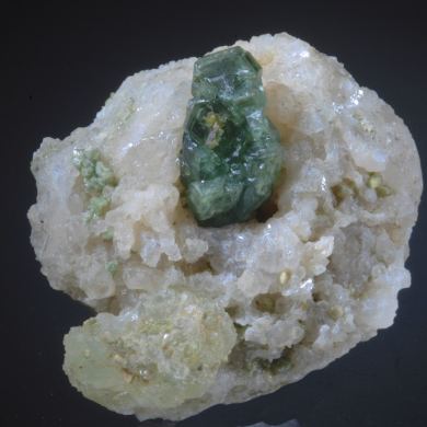 Andradite var Demantoid 
