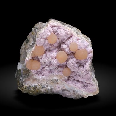 Tobermorite (Group) with Bultfonteinite