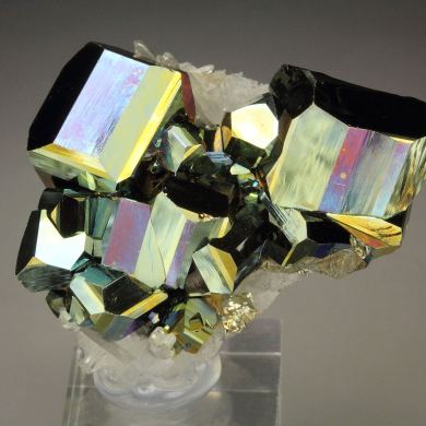 new find - iridescent PYRITE