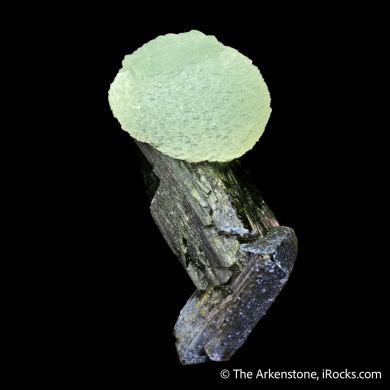 Prehnite on Epidote