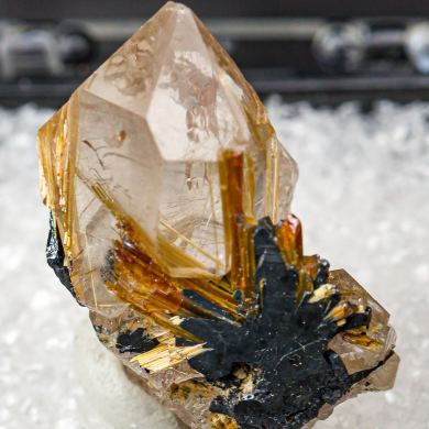 Rutile, Hematite on Quartz