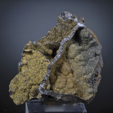 Corkite on Plumbogummite and Goethite
