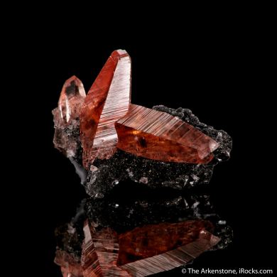 Rhodochrosite on Manganite