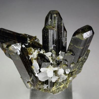 EPIDOTE, QUARTZ