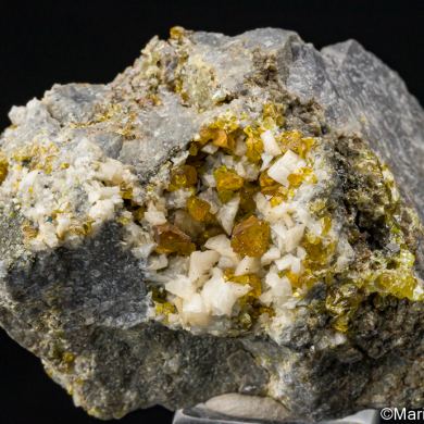 Sphalerite with Dolomite