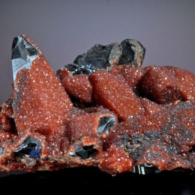 Hematite coated by Andradite