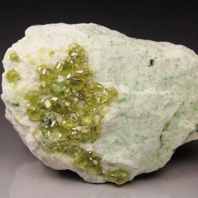 gem GARNET var. ANDRADITE var. TOPAZOLITE