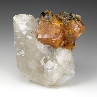 Scheelite with Quartz