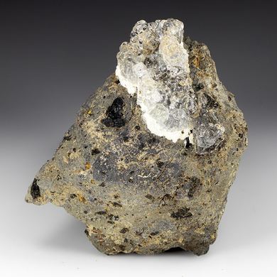Quartz var. Hyalite Opal