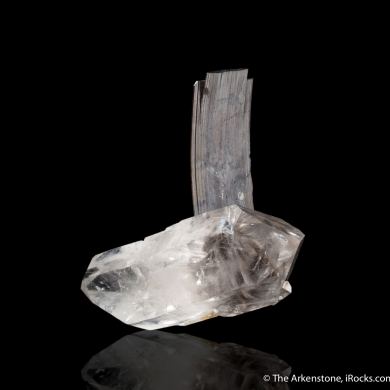 Brookite on Quartz with Rutile inclusions