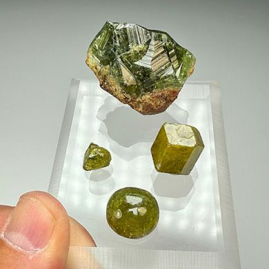 Grossular (60)
