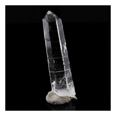 Quartz. 16.00 ct.