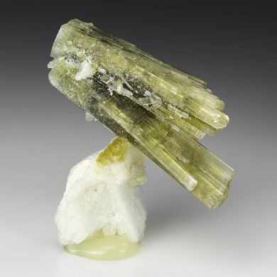 Elbaite with Albite