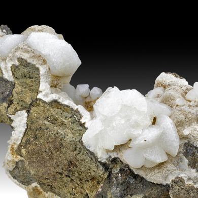 Chabazite with Heulandite, Mordenite