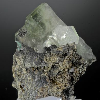 Barite with Malachite inclusions