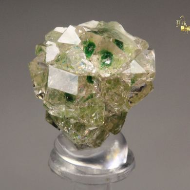 gem GARNET var. GROSSULAR with GREEN CHROMIAN PHANTOMS