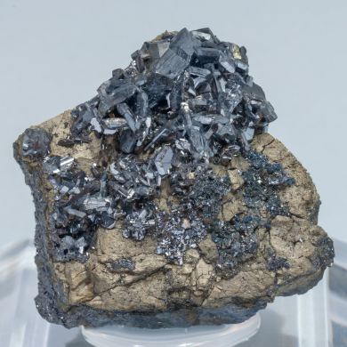 Chalcocite with Sb-rich Tennantite-(Fe) and Pyrite