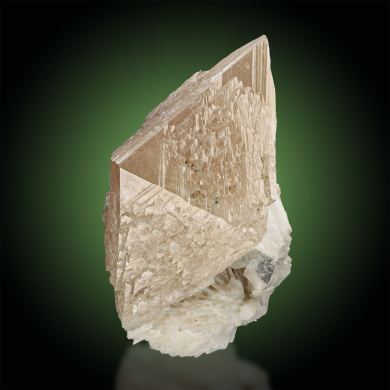 Powellite  on Scolecite