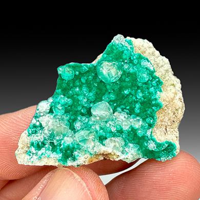 Dioptase with Calcite