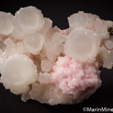 Mangano Calcite with Quartz