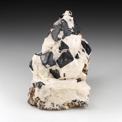 Franklinite with Calcite, Willemite