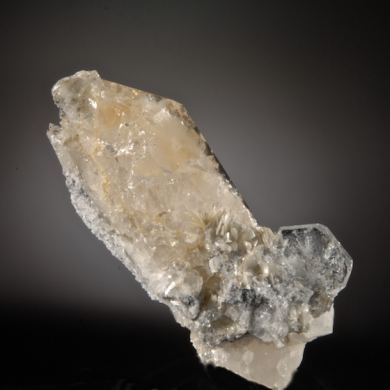 Beryl v. Aquamarine & Euclase on Quartz