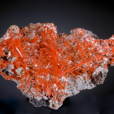 Crocoite on Gibbsite