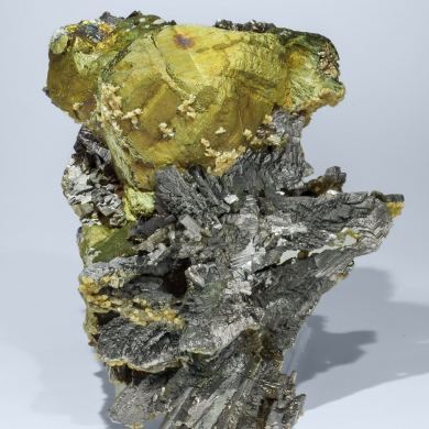 Chalcopyrite with Arsenopyrite and Siderite