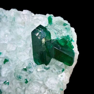 Dioptase, calcite 