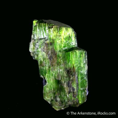 Tremolite on Graphite