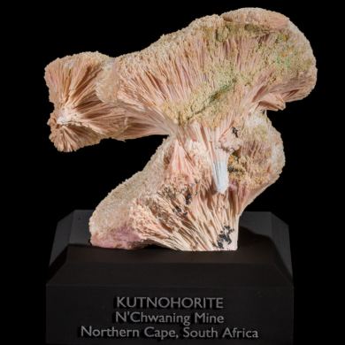 Kutnohorite from N'Chwaning Mine