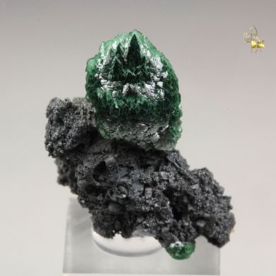 ZINCOLIVENITE